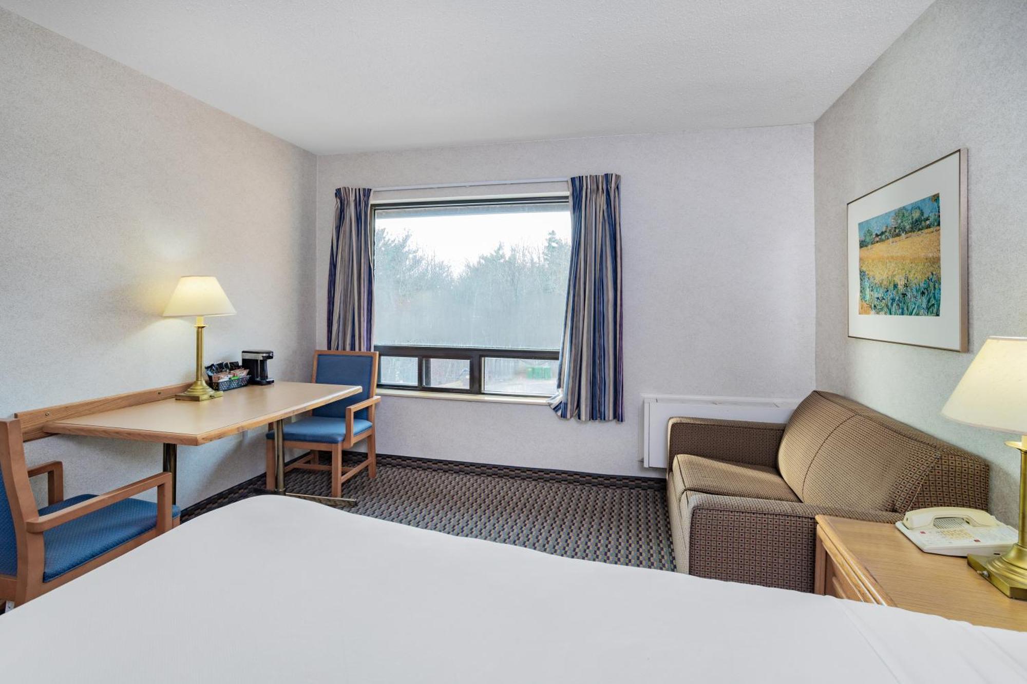 Travelodge By Wyndham Bridgewater Exterior photo